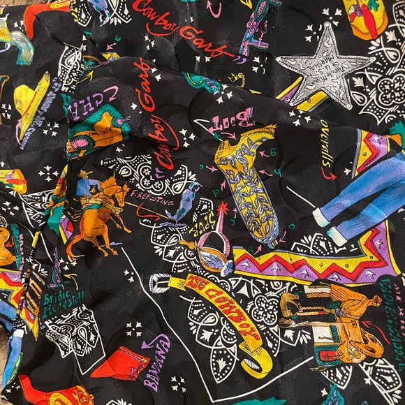 Nicole Miller Scarf: The TEXAS PISTOLS - Picture 2 of 8